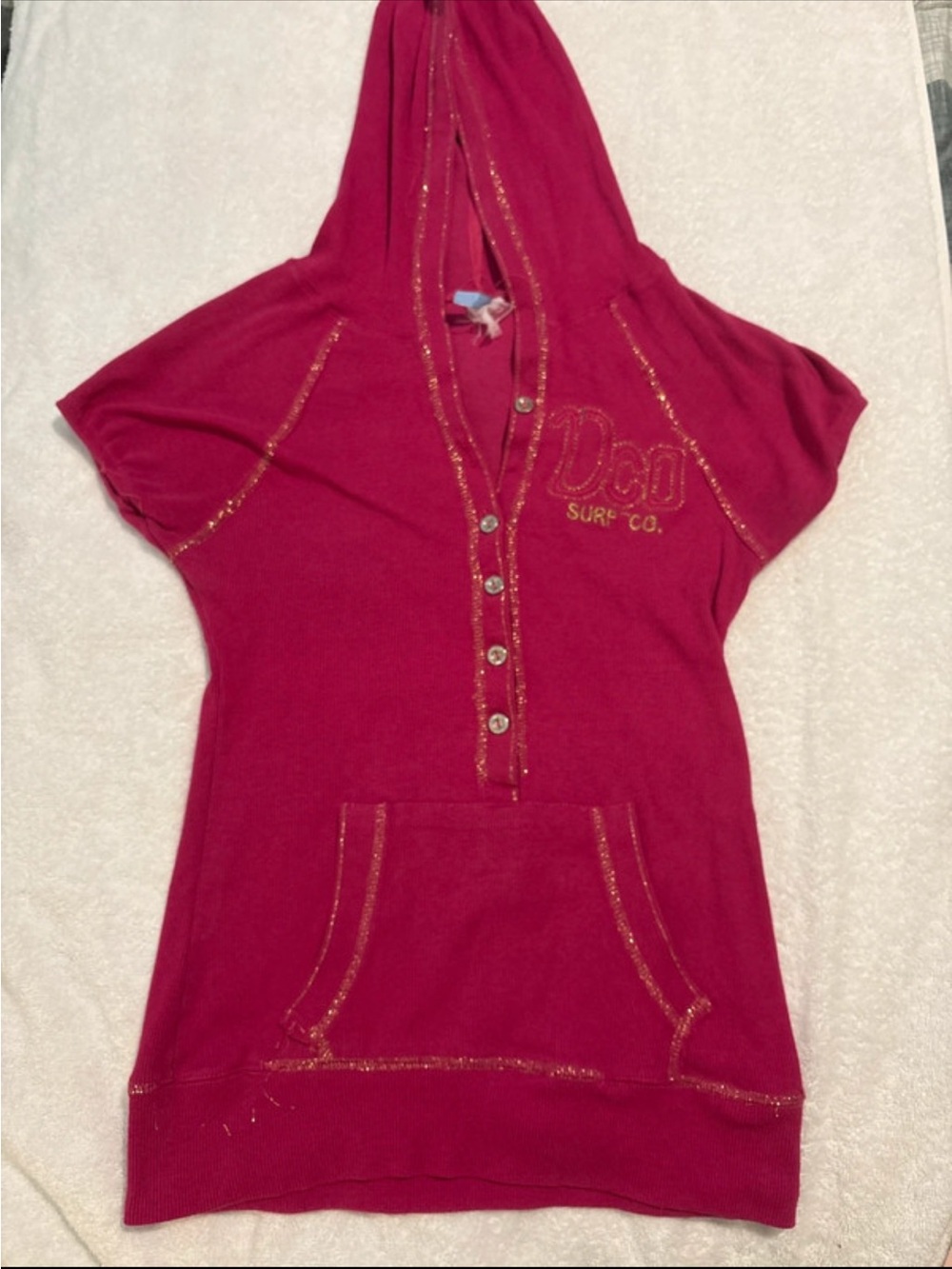DC Girls Fuchsia Short-Sleeve Hooded Henley with Gold Stitching